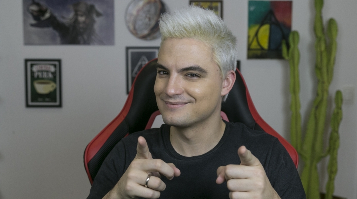 Entrevista com os Youtubers, os irmãos Felipe Neto e Lucas Neto na casa deles na Barra da Tijuca, Rio de Janeiro.Na foto o Lucas Neto. Foto: Daniel Castelo Branco / Agência O Dia