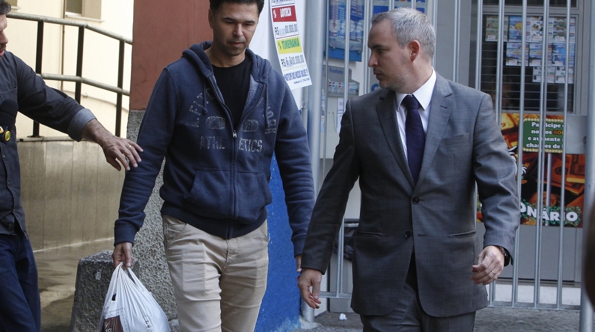 Niedja, que também foi atropelada, voltou a criticar Aniquim (de azul): 'Ele não falou com o coração' - Luciano Belford