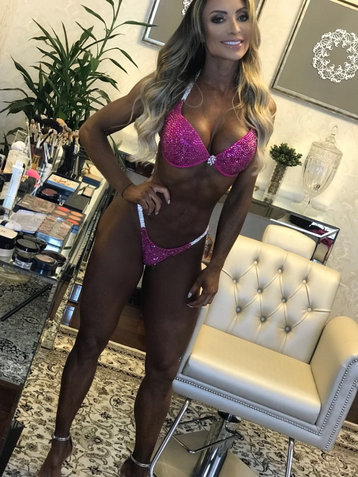 Priscila Santtana é bicampeã do Campeonato Sul Brasileiro de Fisiculturismo