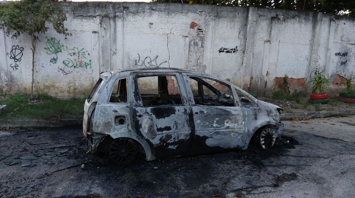 Carro foi encontrado no bairro do Coelho, em São Gonçalo - WhatsApp O DIA