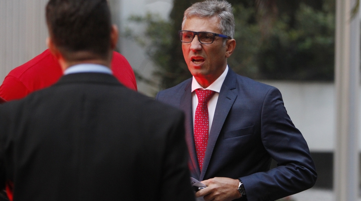 2018-01-22 - Posse de Alexandre Campello como novo presidente do Clube de Regatas Vasco da Gama. Na imagem, Campello chega a sede n&aacute;utica do clube para a cerim&ocirc;nia de posse. Foto de Alexandre Brum/Ag&ecirc;ncia O Dia - ATAQUE ESPORTE FUTEBOL PROFISSIONAL ELEI&Ccedil;&Atilde;O VASCO