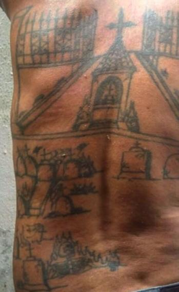 Marcelo confessou que suas tatuagens representam os crimes que ele j� cometeu