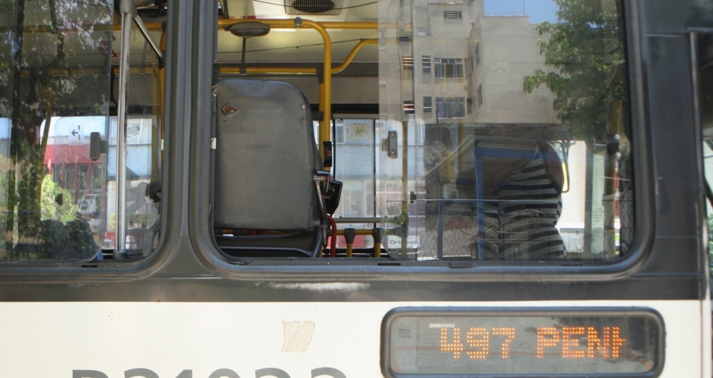 Na foto, ônibus da linha 497. Funcionários da Viação VG fazem paralisação nesta sexta-feira (26)