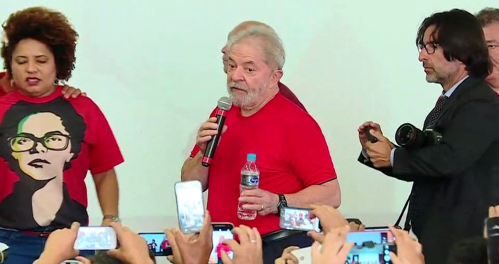 Lula discursa na sede do Sindicato dos Metalúrgicos do ABC, berço do PT, durante julgamento de seu recurso em segunda instância. Clima no local é de tranquilidade