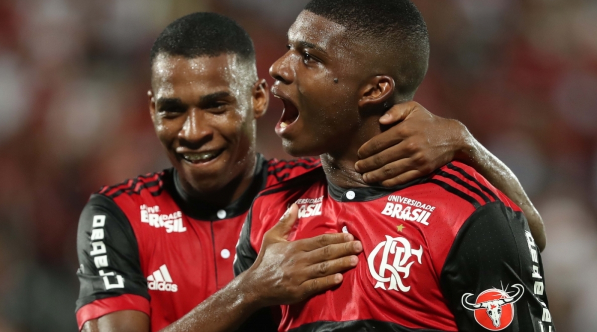 O jogador Lincoln comemora seu gol durante a partida entre Flamengo x Bangu na Ilha do Urubu, válida pela 3ª Rodada da Taça Guanabara (1º Turno do Campeonato Carioca). Foto - Gilvan de Souza / Flamengo