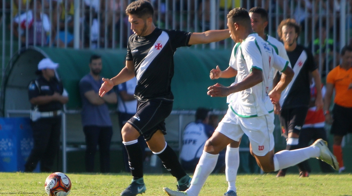 Partida entre Cabofriense x Vasco da Gama no Estádio Elcyr Resende, válida pela 3ª rodada Taça Guanabara (1º Turno do Campeonato Carioca). Foto - Paulo Fernandes / Vasco.com.br