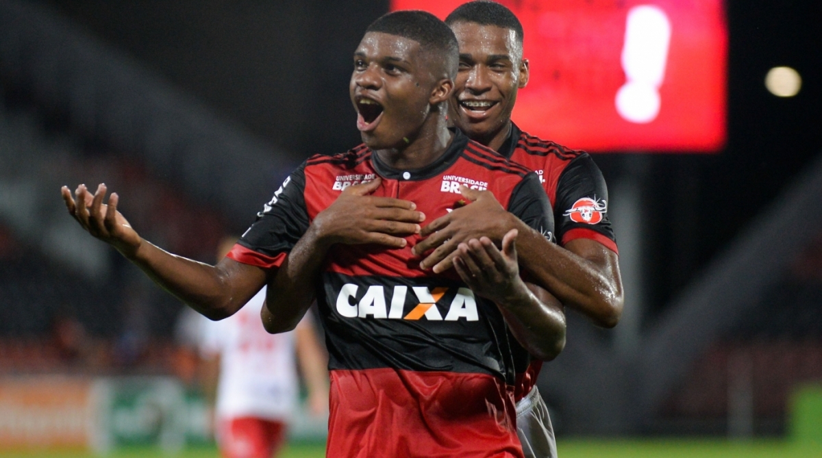 AG&Ecirc;NCIA DE NOT&Iacute;CIAS - PARCEIRO - Lucas Paquet&aacute;, jogador do Flamengo durante partida contra o Bangu em jogo v&aacute;lido pela terceira rodada da Ta&ccedil;a Guanabara do Campeonato Carioca 2018, no est&aacute;dio Ilha do Urubu, no Rio de Janeiro, nesta quarta-feira, 24. Foto: Clever Felix/Parceiro/Ag&ecirc;ncia O Dia