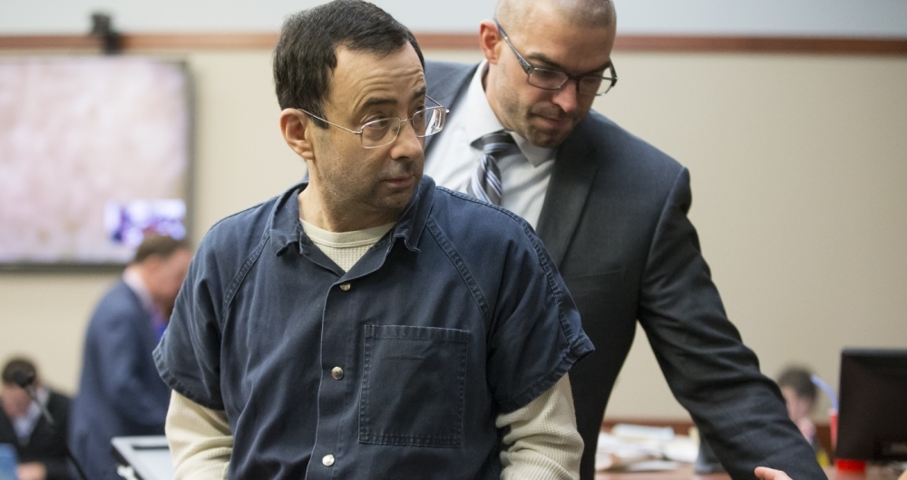 O mdico Larry Nassar foi condenado pelos abusos sexuais contra dezenas de atletas. A pena  de 40 a 175 anos de priso