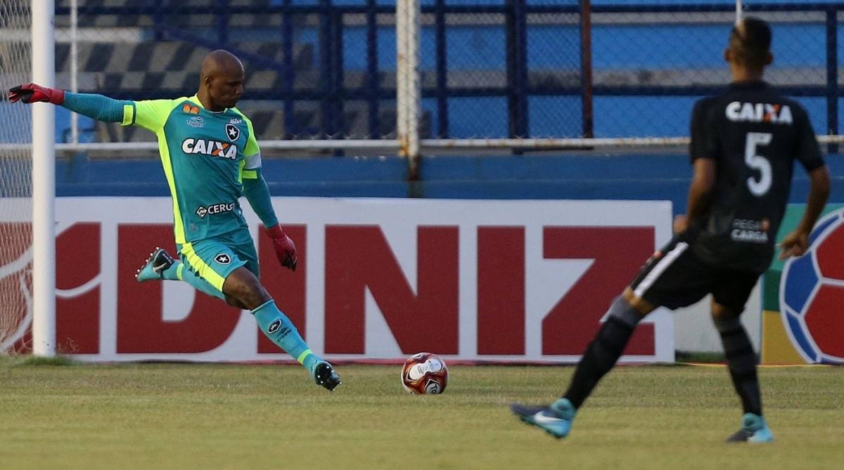 Luiz Fernando durante a partida entre Macaé x Botafogo no Estádio Moacyrzão, válida pela 3ª Rodada da Taça Guanabara (1º Turno do Campeonato Carioca). Foto - Vitor Silva 
/ SSPress / Botafogo