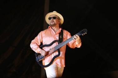 Geraldo Azevedo e Paula Fernandes participam do 'É de Casa' deste sábado