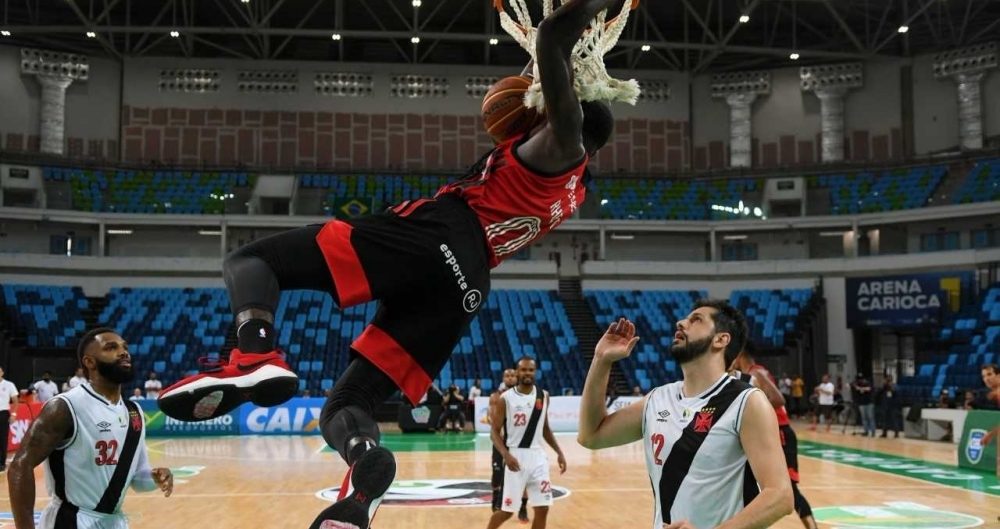 Flamengo venceu o Vasco no NBB