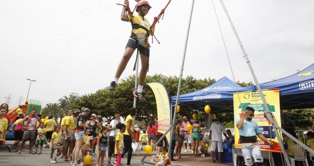 O evento ter� brinquedos, como o high jump, para as crian�as aproveitarem