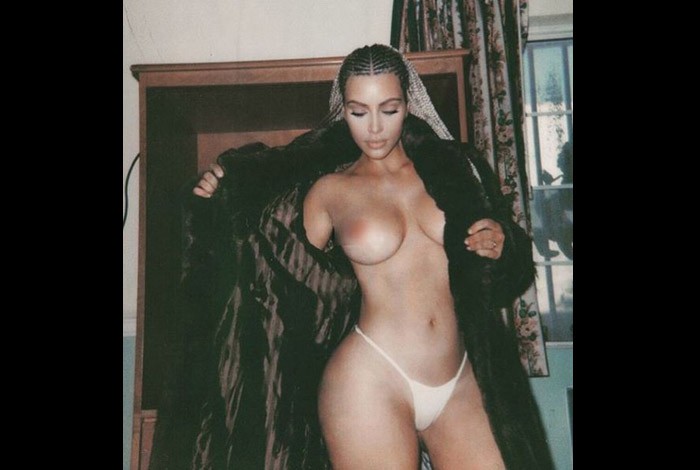 Kim Kardashian posta sequ�ncia de fotos sensuais no Instagram