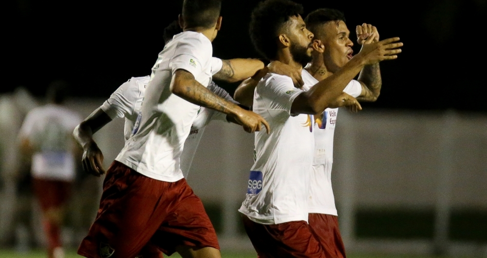 Renato Chaves fez o gol da vitória do Fluminense