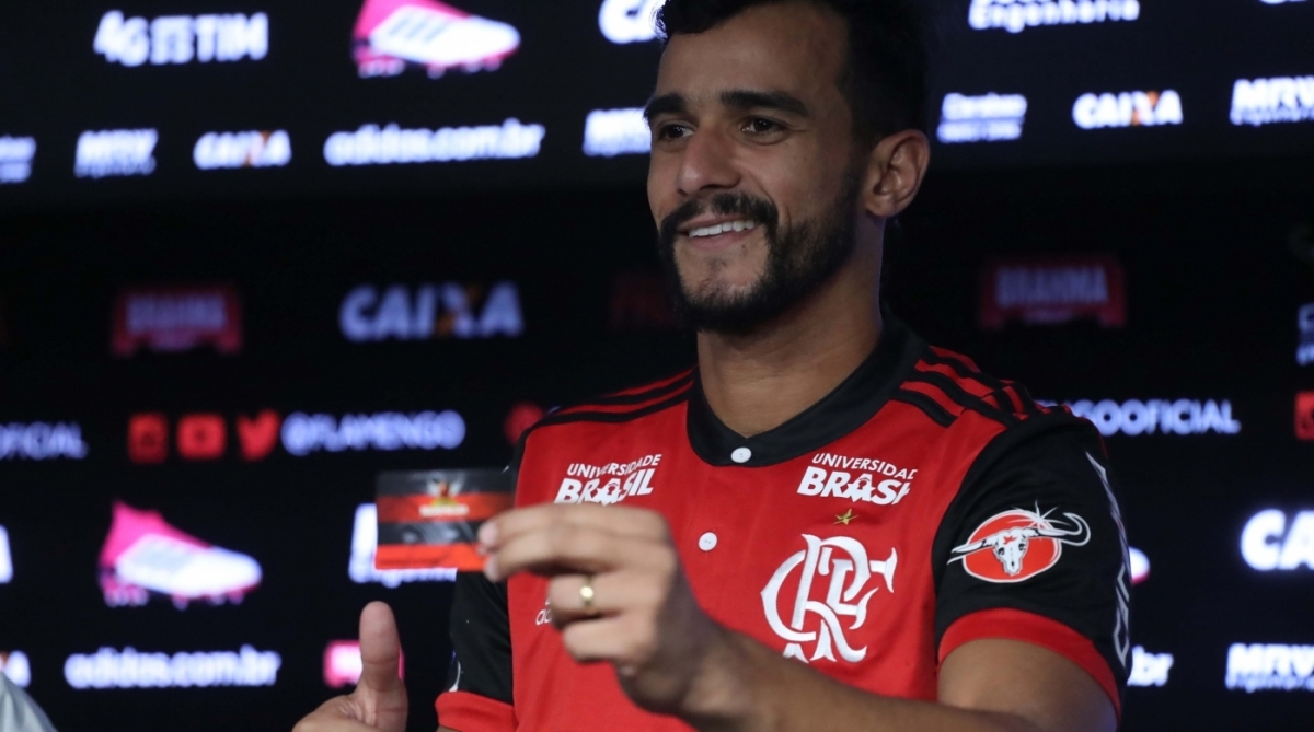 Henrique Dourado foi apresentado pelo Flamengo - Gilvan de Souza / Flamengo