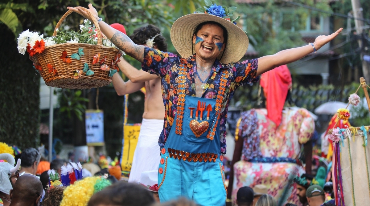 Bloco Céu na Terra fez a festa nas ruas de Santa Tereza