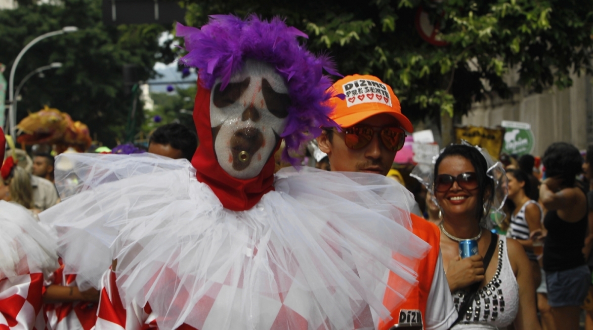 Blocos de Carnaval arrasta multidoes  nas ruas do Rio, ,Cordão do Boi tatá  saiu da Praça da Cruz Vemelha  Severino Silva Agencia O Dia