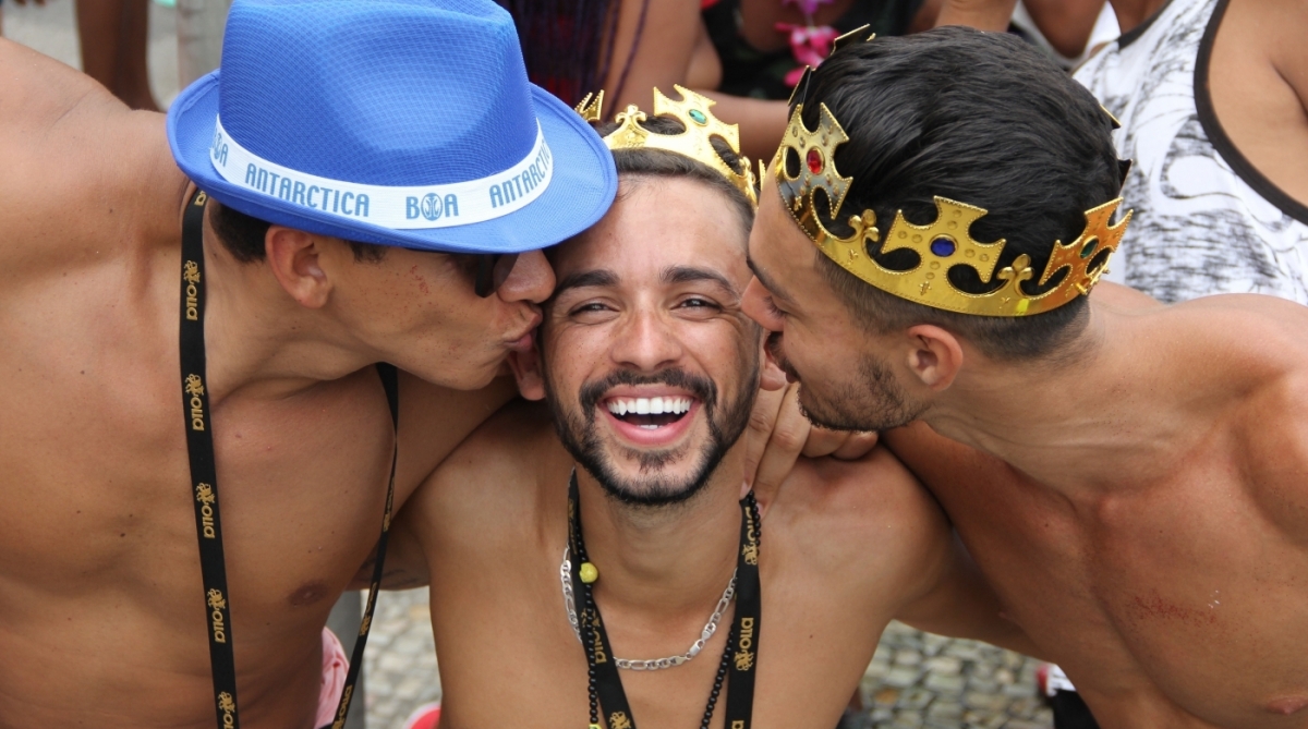 AGÊNCIA DE NOTÍCIAS - PARCEIRO - Bloco da Preta arrasta milhares de foliões pelas ruas do Centro do Rio, neste Domingo de pré carnaval. Foto: Fausto Maia/Parceiro/Agência O Dia