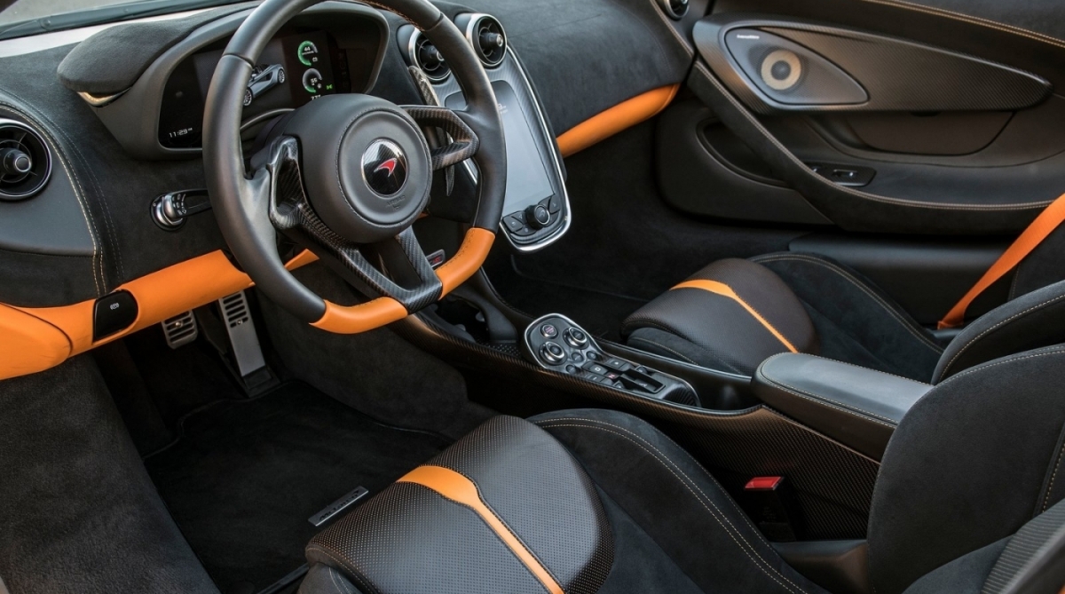 Mclaren 570S Spider chega ao Brasil custando R$ 2.2 milhões