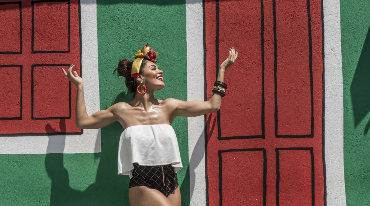 Capa do D MULHER. Tema: "Looks de Carnaval", com a atriz Hylka Maria, que está na terceira temporada de Dancing Brasil. RJ, 08 de fevereiro.