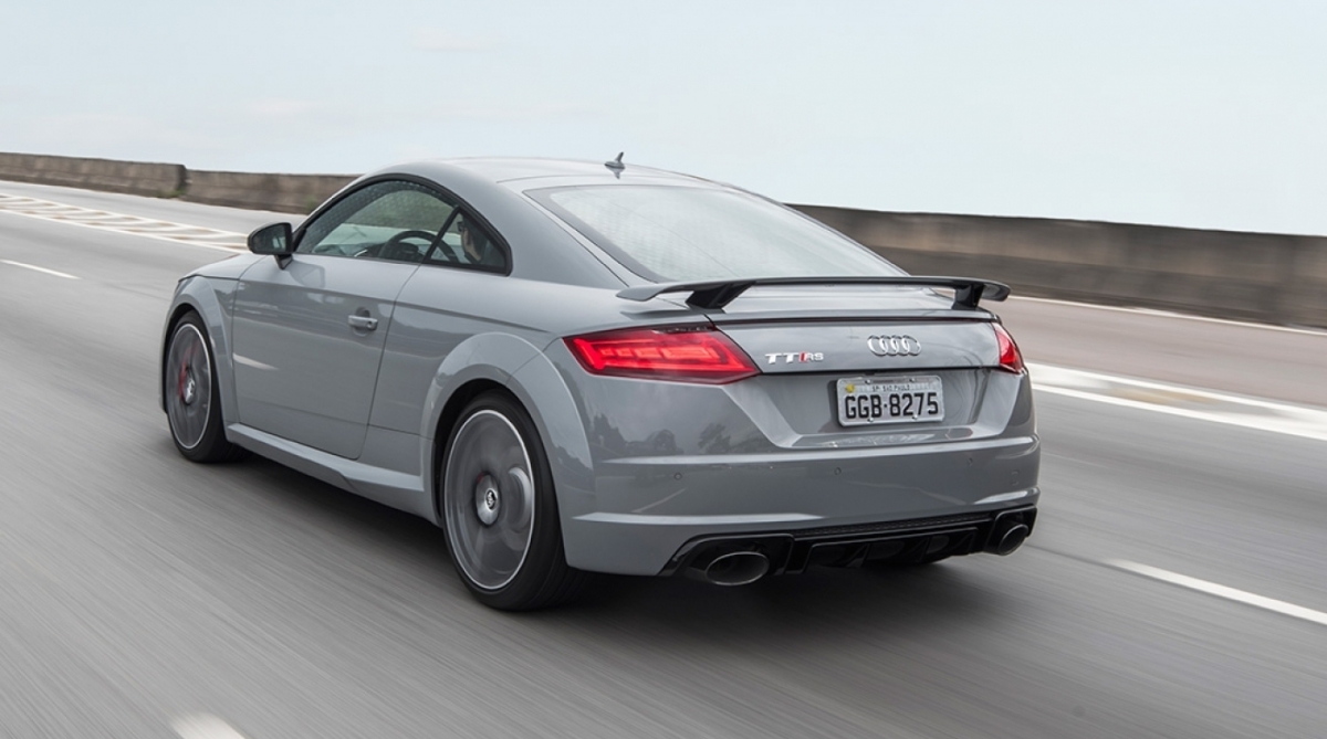 Audi traz versão mais agressiva do TT para o mercado brasileiro