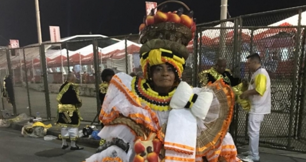 Glória do Nascimento, 65 anos, chegou à concentração às 17h