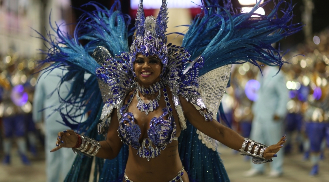 Rainha de Bateria da Azul e Branca estava confiante no bicampeonato