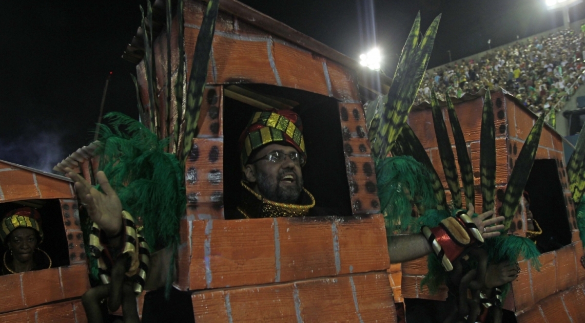 Tuiuti fez um grande desfile neste domingo