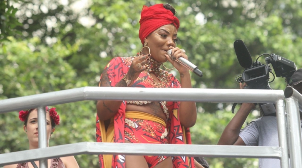 Fervo da Lud: Cantora estreia no carnaval de rua do Rio