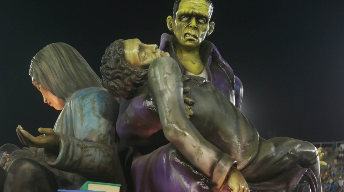 Carnaval 2018 - Desfile das Escolas de Samba do Grupo Especial na Avenida Marques de Sapuca&iacute;. G.R.E.S. Beija-Flor d Nil&oacute;polis