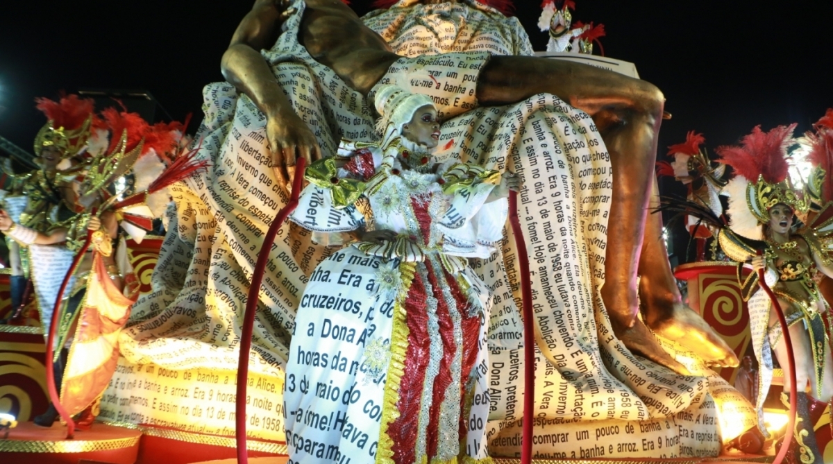 Roberta Rodrigues no desfile do Salgueiro 2018