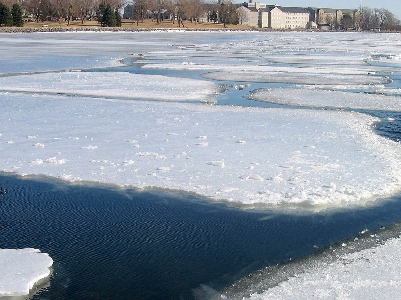 ONU adota texto para reforçar obrigação dos países diante das mudanças climáticas