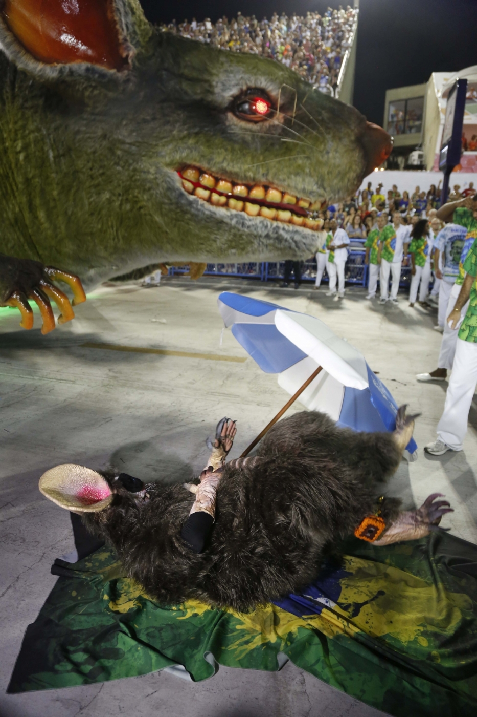 Carnaval 2018 - Desfile das Escolas de Samba do Grupo Especial na Avenida Marques de Sapucaí. G.R.E.S.  Beija Flor de Nilópolis