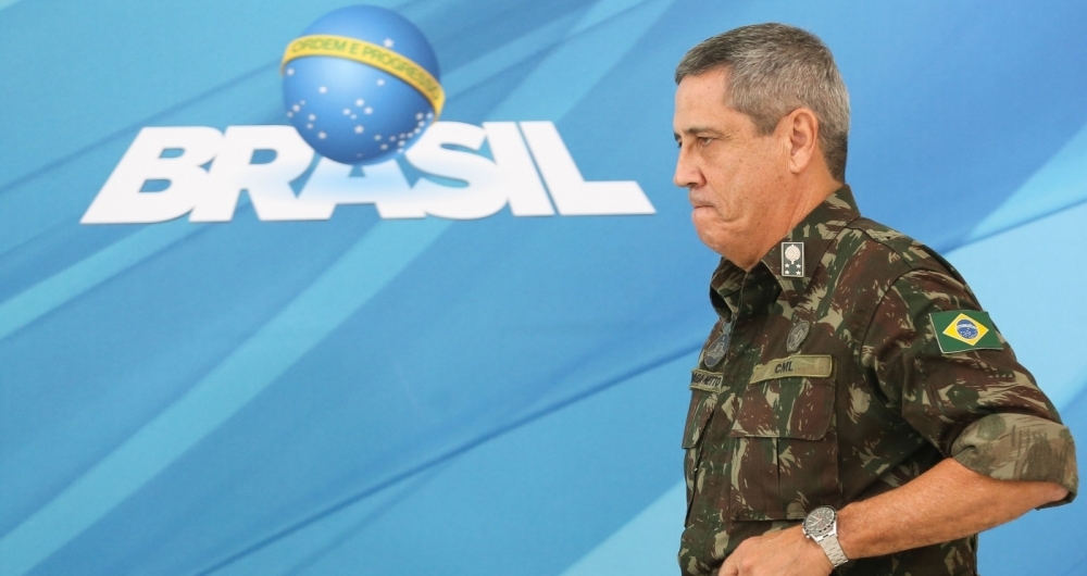 O Comandante Militar do Leste, General Braga Netto, durante entrevista coletiva sobre o decreto de intervenção federal no Rio