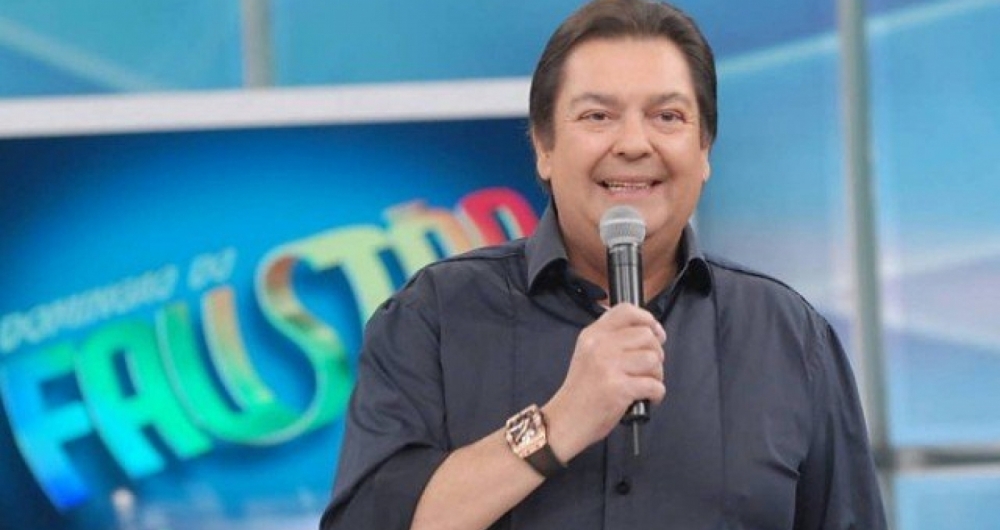 Faust�o volta a gravar programa ao vivo