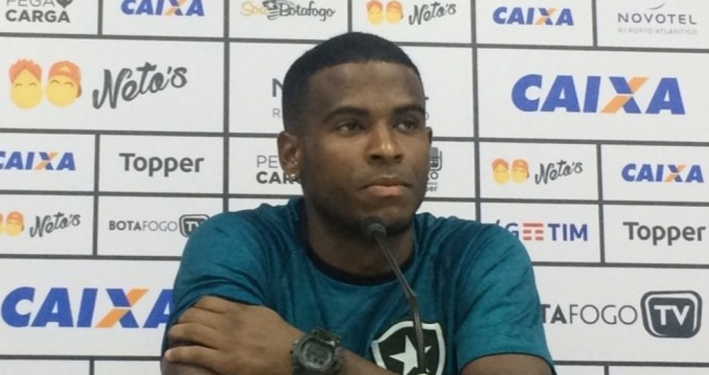 Ezequiel comentou polêmica envolvendo o último clássico