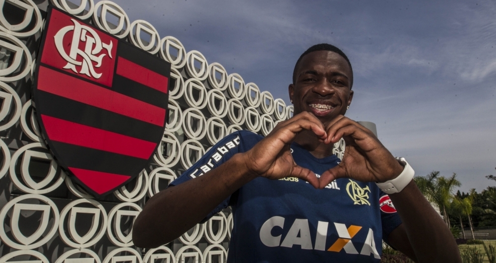  Vinicius Junior vive grande momento no Flamengo