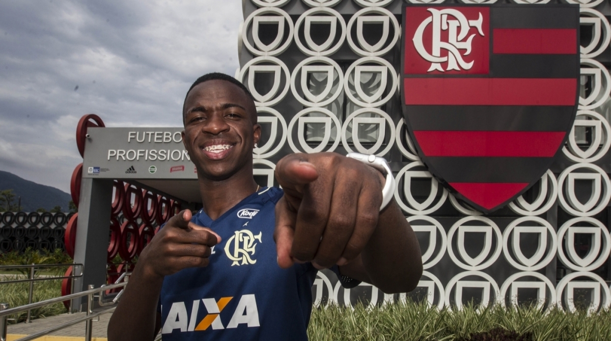 Em vídeo em rede social, Vinicius Júnior se declarou ao Flamengo e à torcida: 