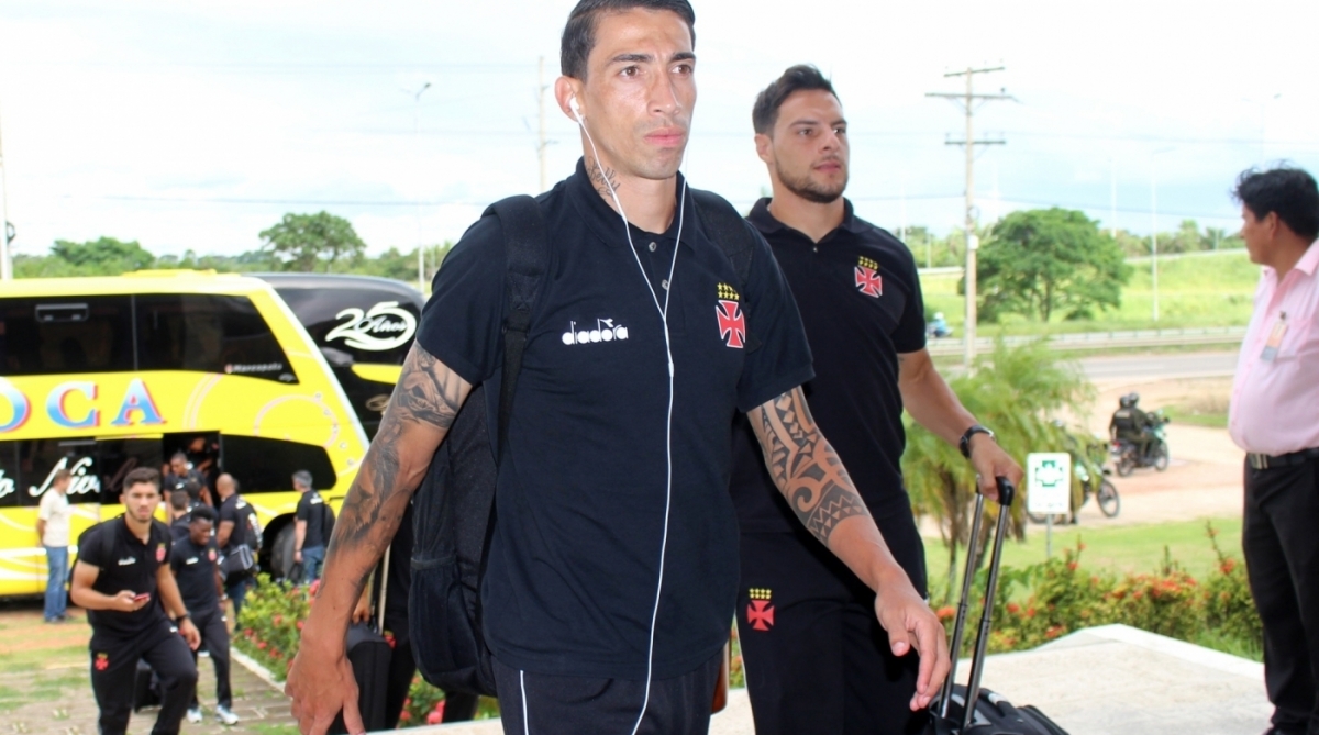 Rildo exalta coletivo do Vasco e prega cautela após goleada 'Ainda não