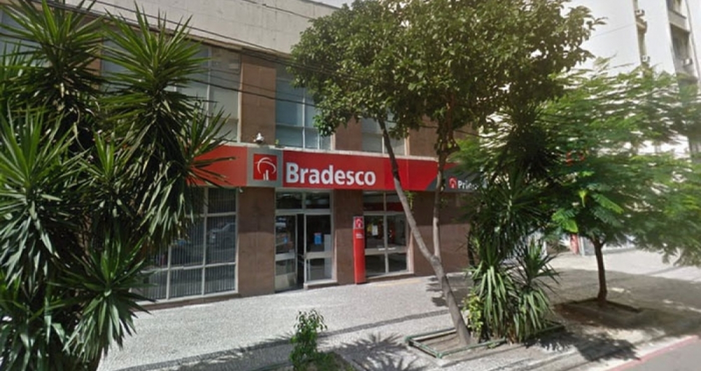 Alarme do banco foi disparado porque agência foi arrombada - Reprodução Google Maps