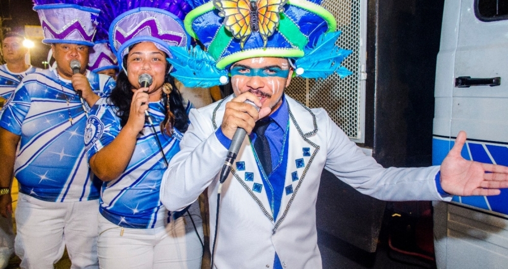 Rodrigo Santos, intrprete da Independentes de Olaria. Em sua estreia na Intendente Magalhes, a escola conquistou o ttulo da Srie E