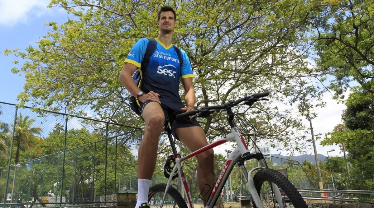 Mineiro de Uberlândia, Renan curte a vida no Rio jogando pelo Sesc na Superliga de vôlei - Maíra Coelho/ Agência O DIA