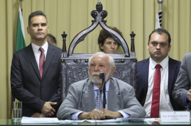 Eliomar Coelho e Pratinha: Imagine quem vem lá de Japeri