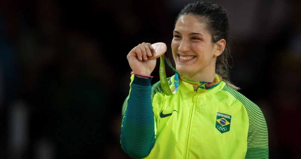 Mayra Aguiar foi campe� mundial em 2017