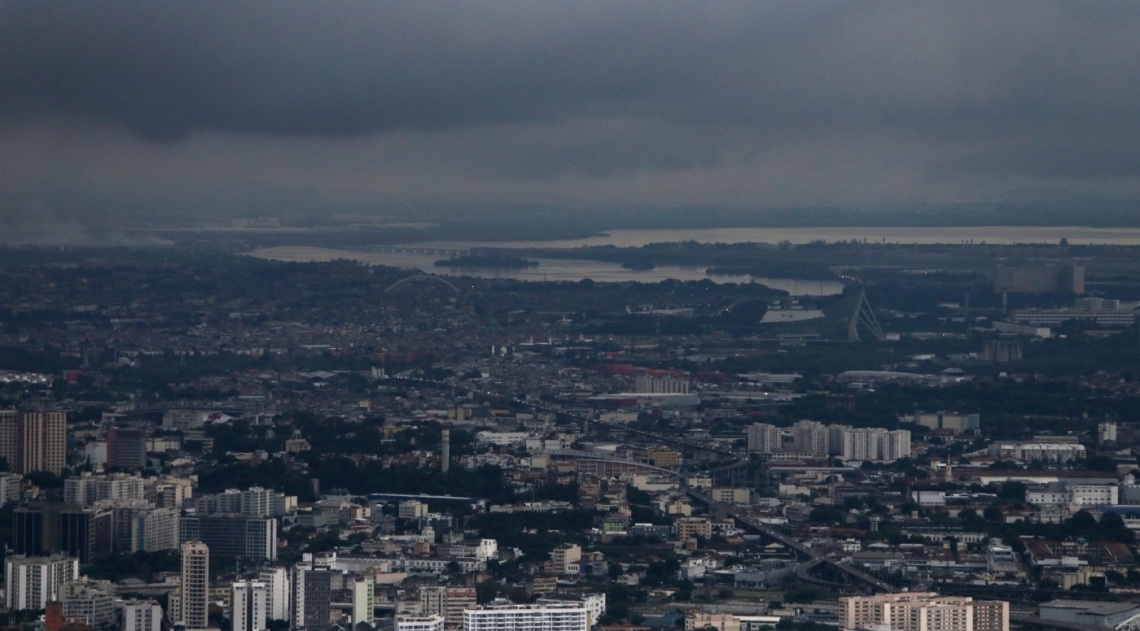 Previsão de chegada de chuva forte no Rio 