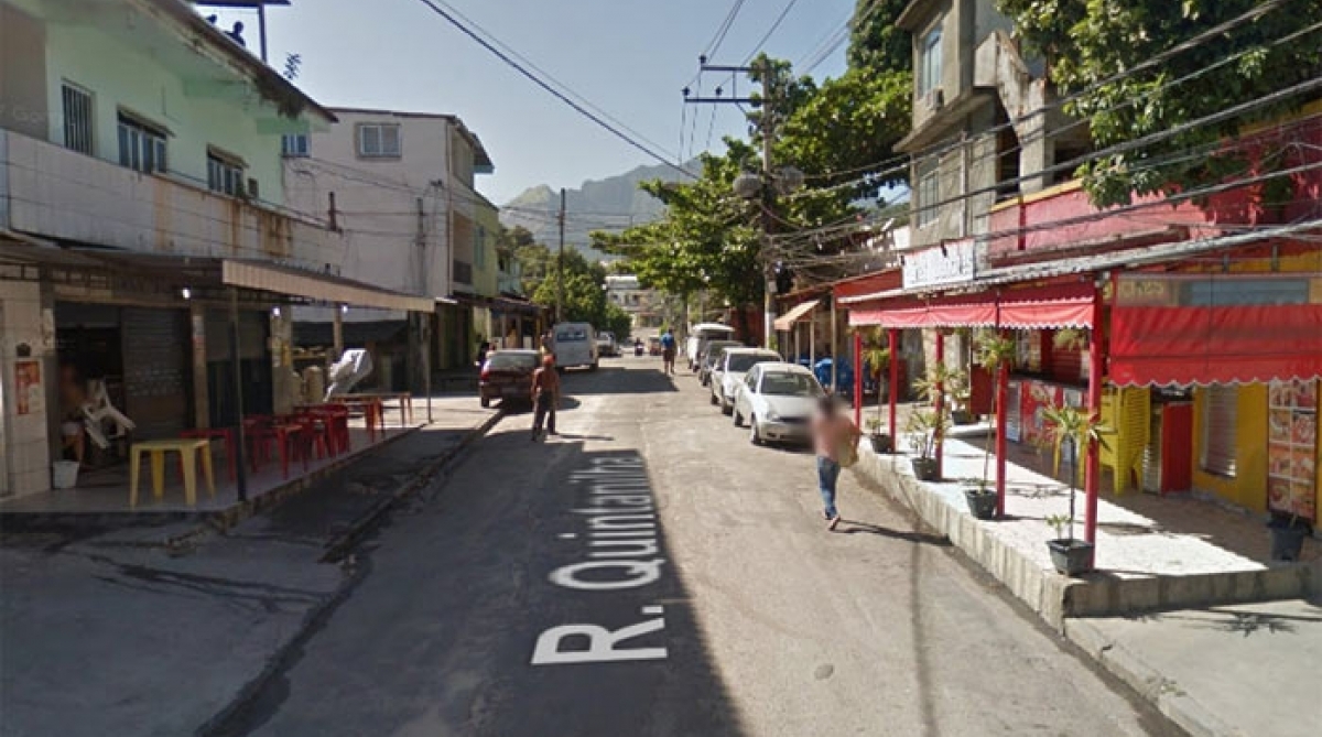 Bandidos trocam tiros com policiais na Rua Quintanilha, na Freguesia - Google Maps