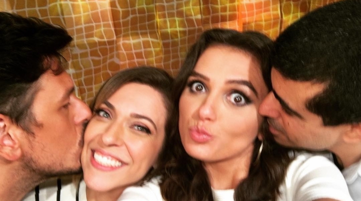 Monica Iozzi nos bastidores do 'Papo de Segunda Ver&atilde;o', do GNT