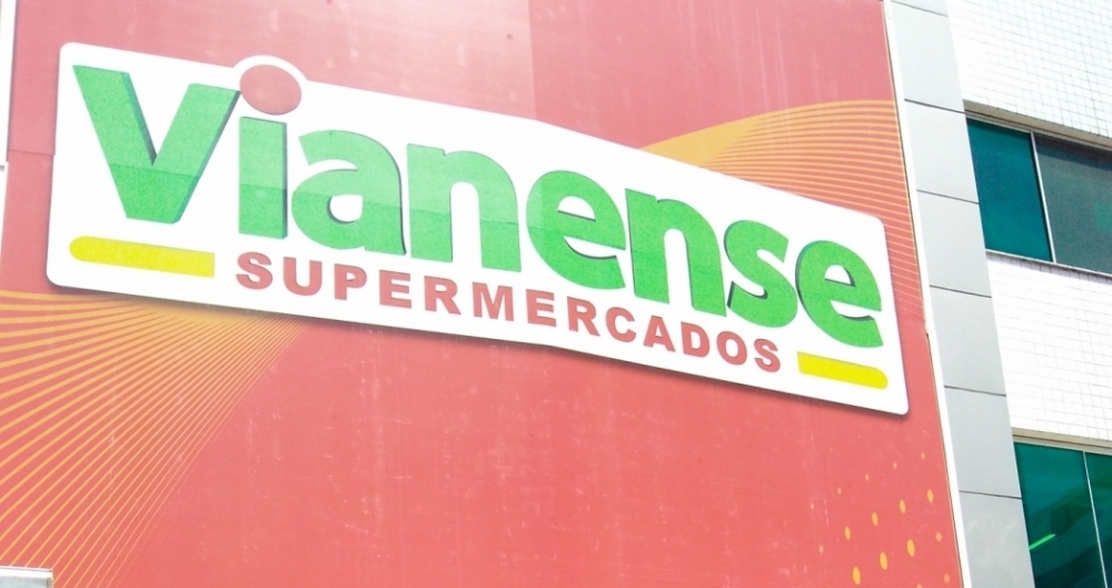 Fiscais encontram baratas e alimentos acima da temperatura ideal em supermercado