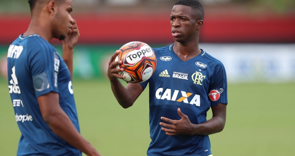 Vinicius Junior dita ritmo do Fla com gols e ousadia
