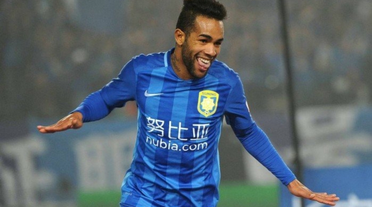 Alex Teixeira pode fechar com qualquer clube